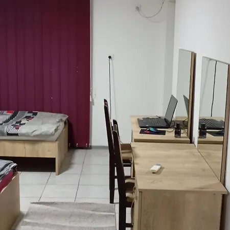 Xhaka Hostel *